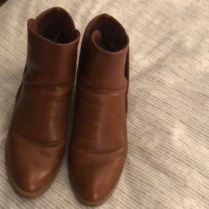 Brown apt 9 boots